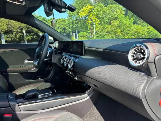 Mercedes-Benz CLA-Class — Фото автомобиля 8