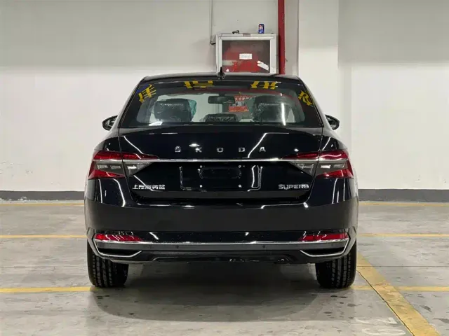 Skoda Superb — Фото автомобиля 6