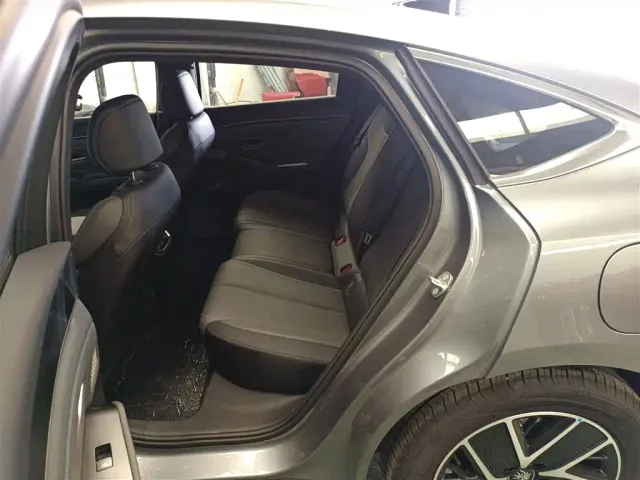 BYD Qin L — Фото автомобиля 16