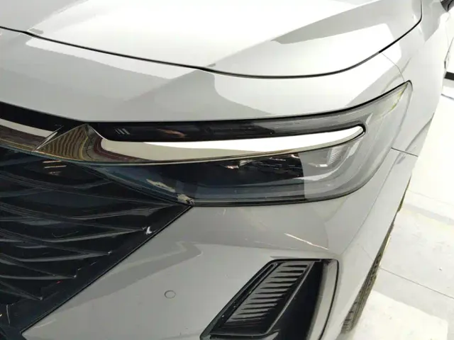 Chery Arrizo 8 — Фото автомобиля 5