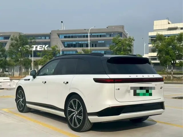 XPeng XPeng G9 2025 Model Long Range Ultra — Фото автомобиля 7