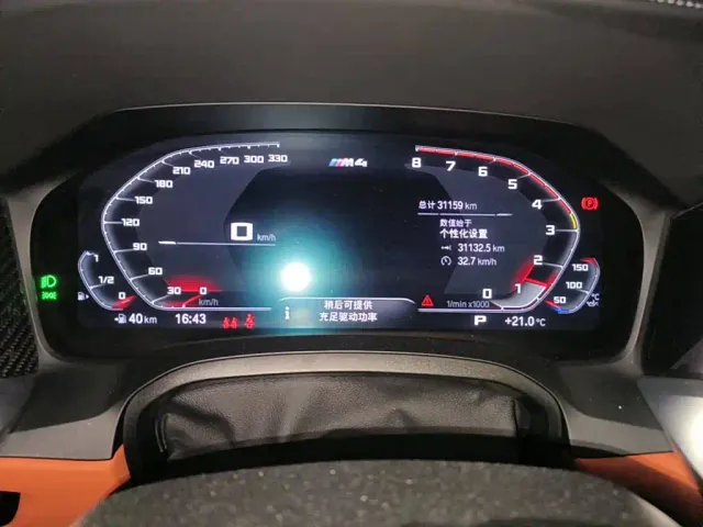 BMW M4 — Фото автомобиля 4