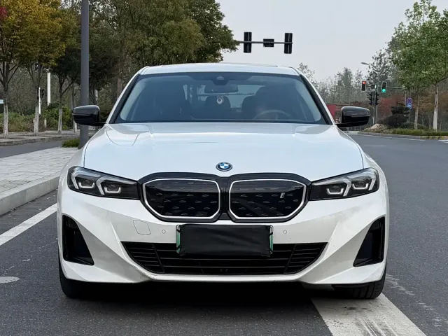 BMW i3 — Фото автомобиля 2