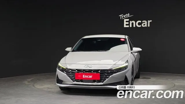Hyundai AVANTE Smart — Фото автомобиля 3