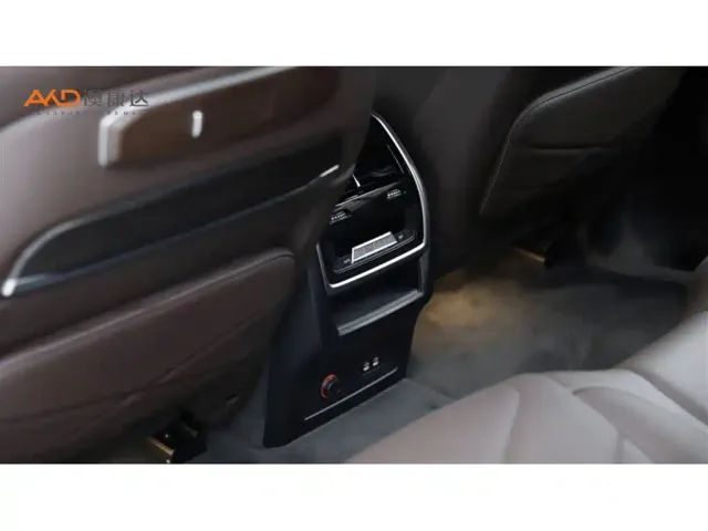 BMW X5 — Фото автомобиля 9