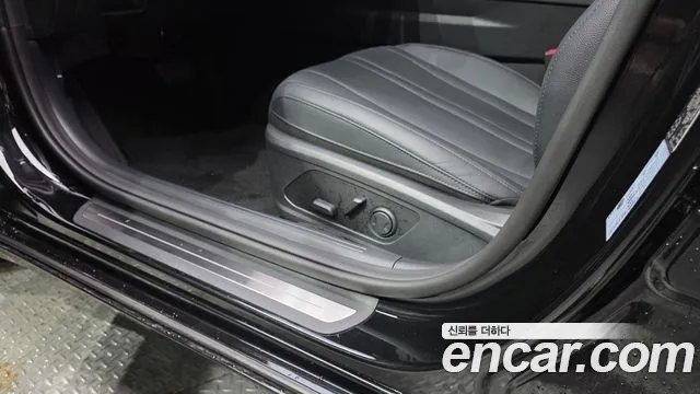 Kia K8 The New K8 2.5 Бензин 2WD — Фото автомобиля 28