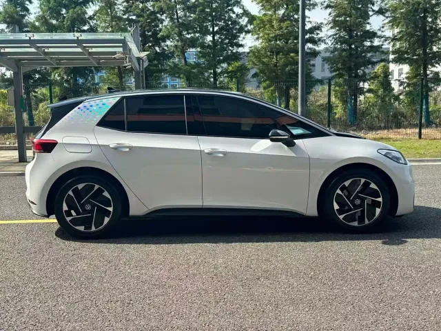 Volkswagen ID.3 — Фото автомобиля 5