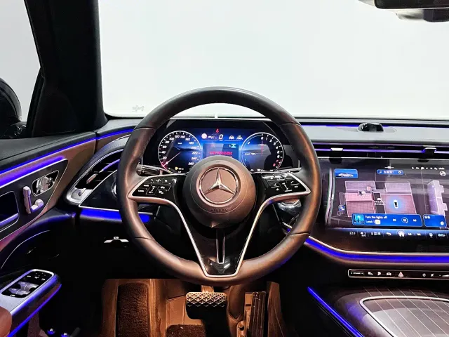 Mercedes-Benz E-Class — Фото автомобиля 7