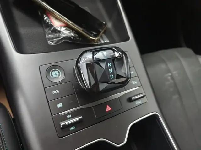 BYD Song Pro — Фото автомобиля 13