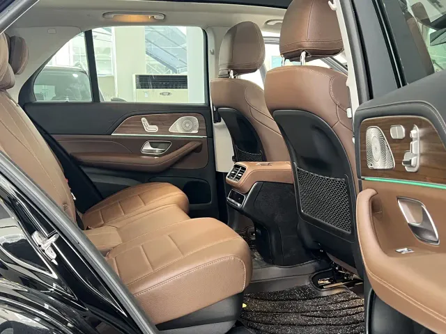 Mercedes-Benz GLE-Class — Фото автомобиля 14