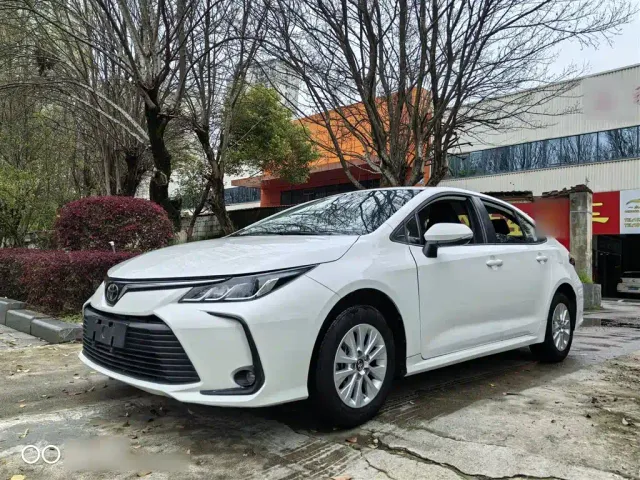 Фотография автомобиля — Toyota Corolla