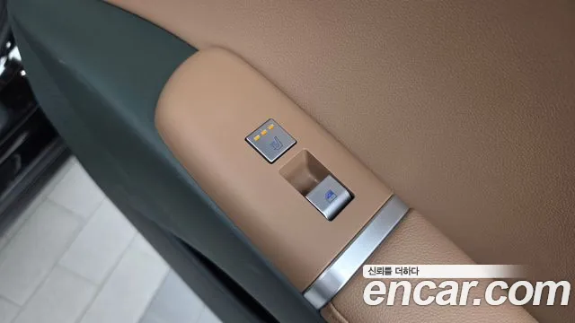 Hyundai Grandeur GN7 — Фото автомобиля 25