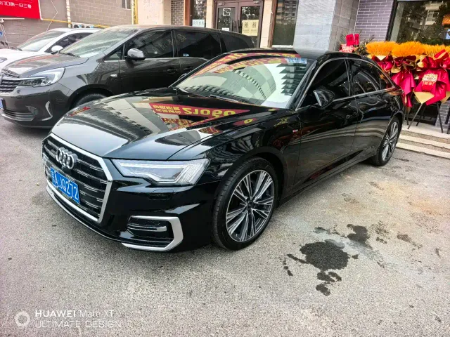Фотография автомобиля — Audi A6L
