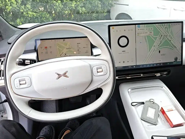 Xpeng P7+ — Фото автомобиля 9