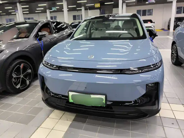 Leapmotor B10 — Фото автомобиля 2