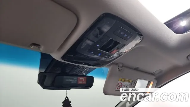 Hyundai Staria Staria 4WD Tourer 9 мест — Фото автомобиля 22
