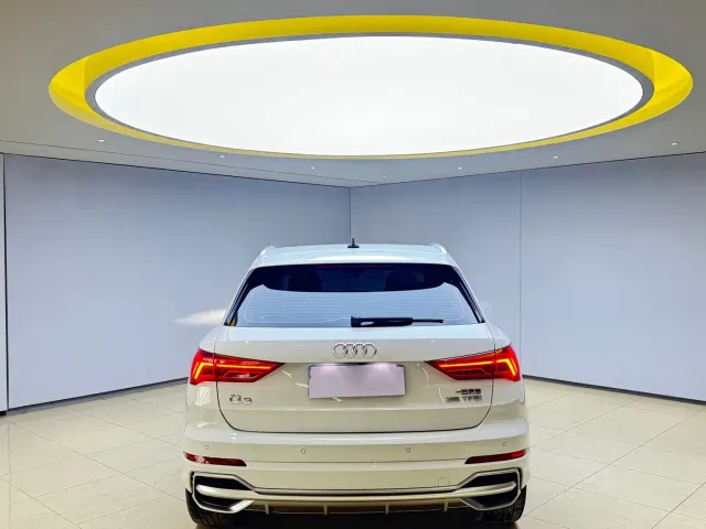 Audi Q3 — Фото автомобиля 5