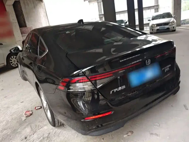 Honda Accord — Фото автомобиля 4