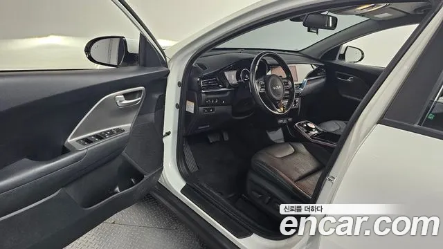 Kia Niro Niro Plus Earth — Фото автомобиля 10