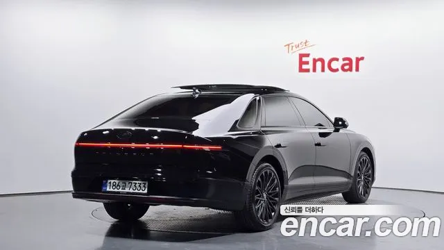 Hyundai Grandeur GN7 — Фото автомобиля 2