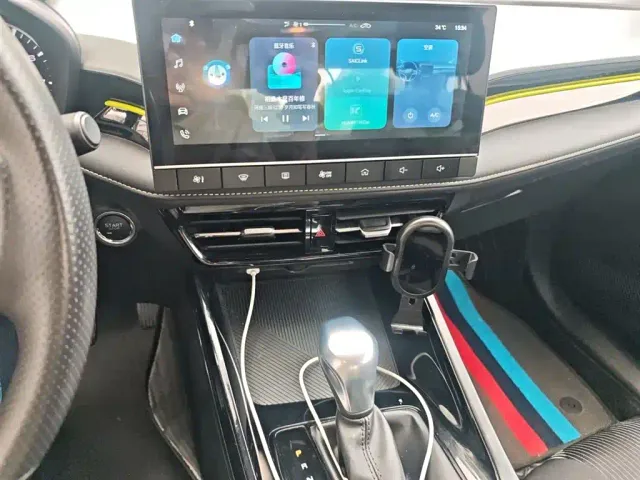 Roewe i5 — Фото автомобиля 5