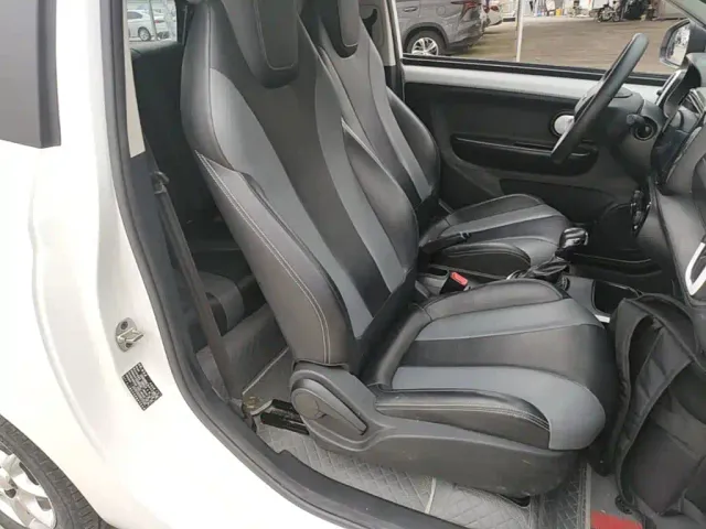 Roewe Clever — Фото автомобиля 24