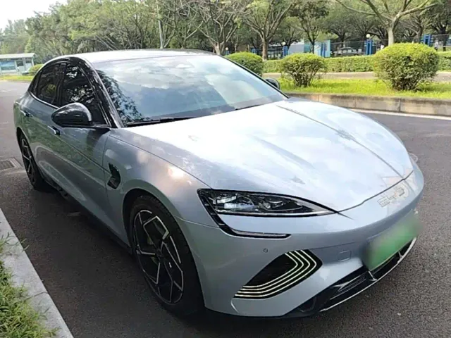 BYD Seal — Фото автомобиля 3