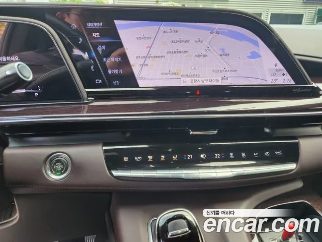 Cadillac Escalade Generation 5 — Фото автомобиля 9