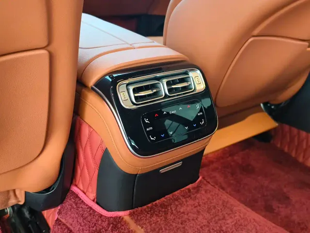 Mercedes-Benz S-Class — Фото автомобиля 8