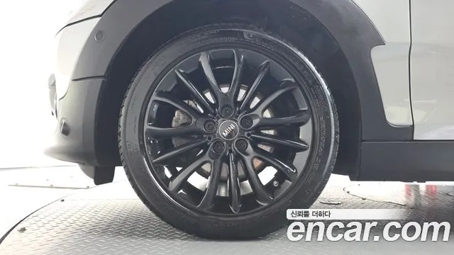 MINI Clubman — Фото автомобиля 5