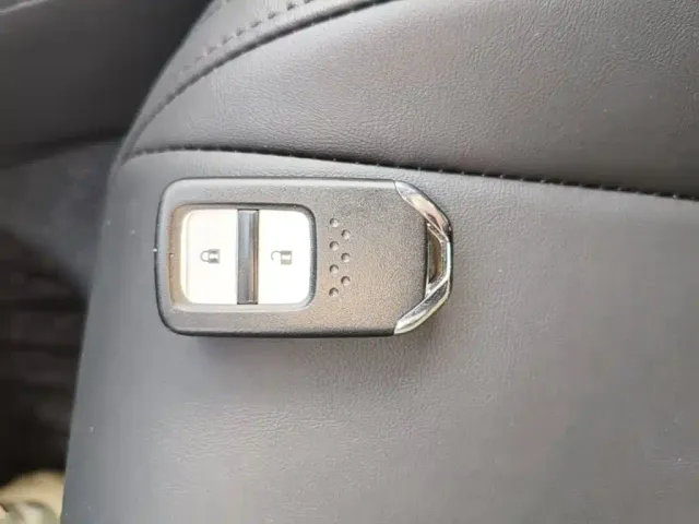 Honda Fit — Фото автомобиля 8