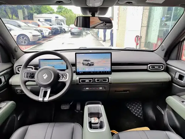 Baojun Yep Plus — Фото автомобиля 10
