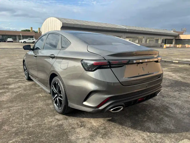 Geely Binrui — Фото автомобиля 14