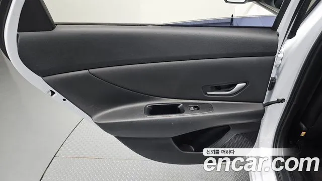 Hyundai Avante CN7 — Фото автомобиля 14