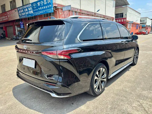 Toyota Granvia — Фото автомобиля 4