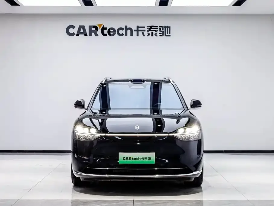 AITO Wenjie AITO M9 2025 Extended Range Max 52kWh 6-Seater — Фото автомобиля 2