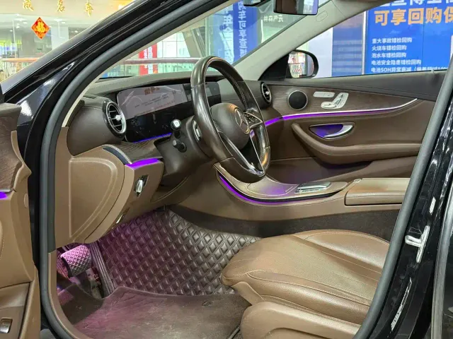Mercedes-Benz E-Class — Фото автомобиля 5
