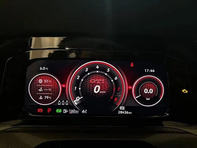Volkswagen Golf GTI — Фото автомобиля 9