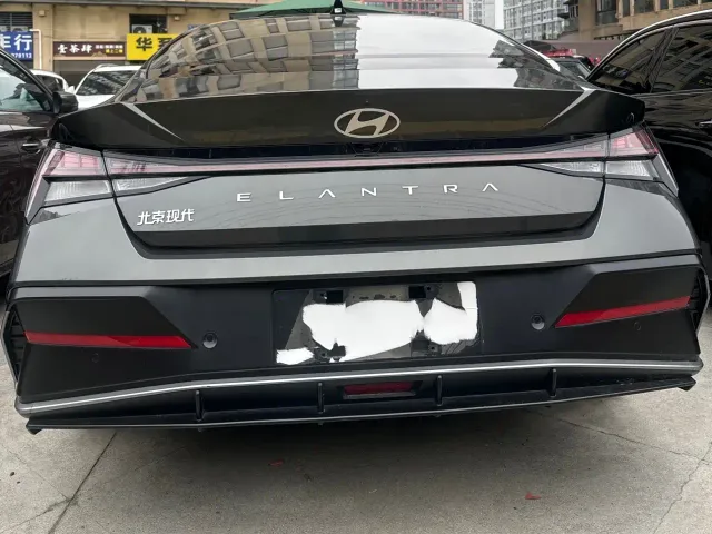 Hyundai Elantra — Фото автомобиля 7