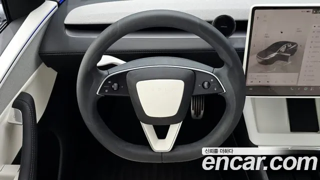 Tesla Model Y — Фото автомобиля 19