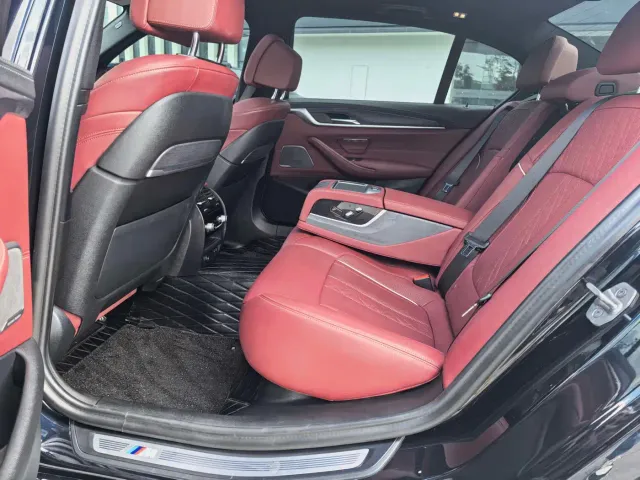 BMW 5 Series — Фото автомобиля 6