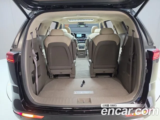 Kia Carnival 4th Gen — Фото автомобиля 24