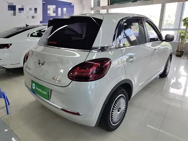 Wuling Bingo — Фото автомобиля 6