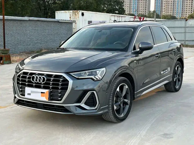 Фотография автомобиля — Audi Q3