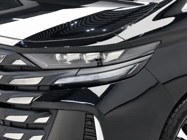Toyota Vellfire — Фото автомобиля 5