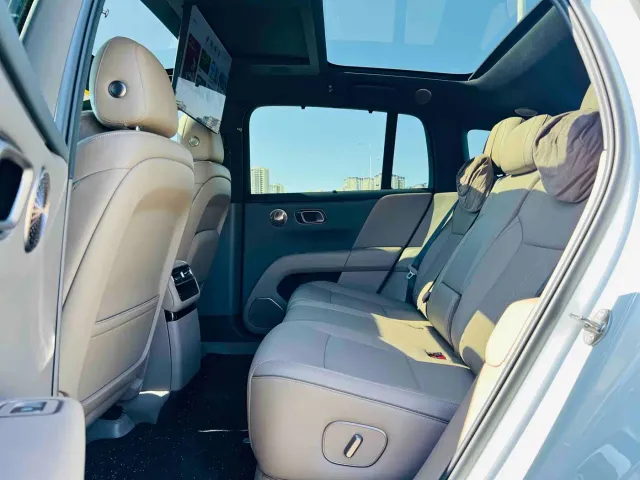 Li Auto i6 — Фото автомобиля 6