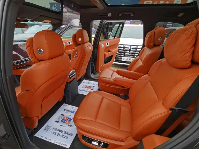 Li Auto L9 — Фото автомобиля 13