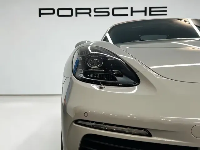 Porsche 718 — Фото автомобиля 9