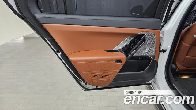 BMW i7 — Фото автомобиля 21
