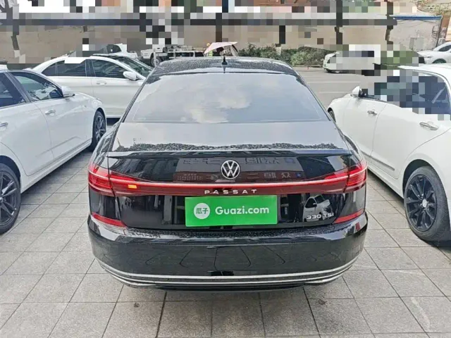Volkswagen Passat — Фото автомобиля 5
